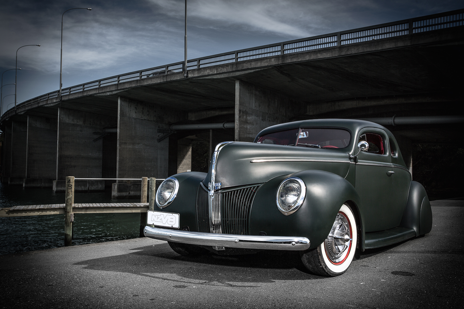 ラットフィンク + 1940 FORDカスタム品+ HOT ROD 洋書 レア Art in motion: Peter Farrant's 1940 Ford Kustom | NZ Performance Car