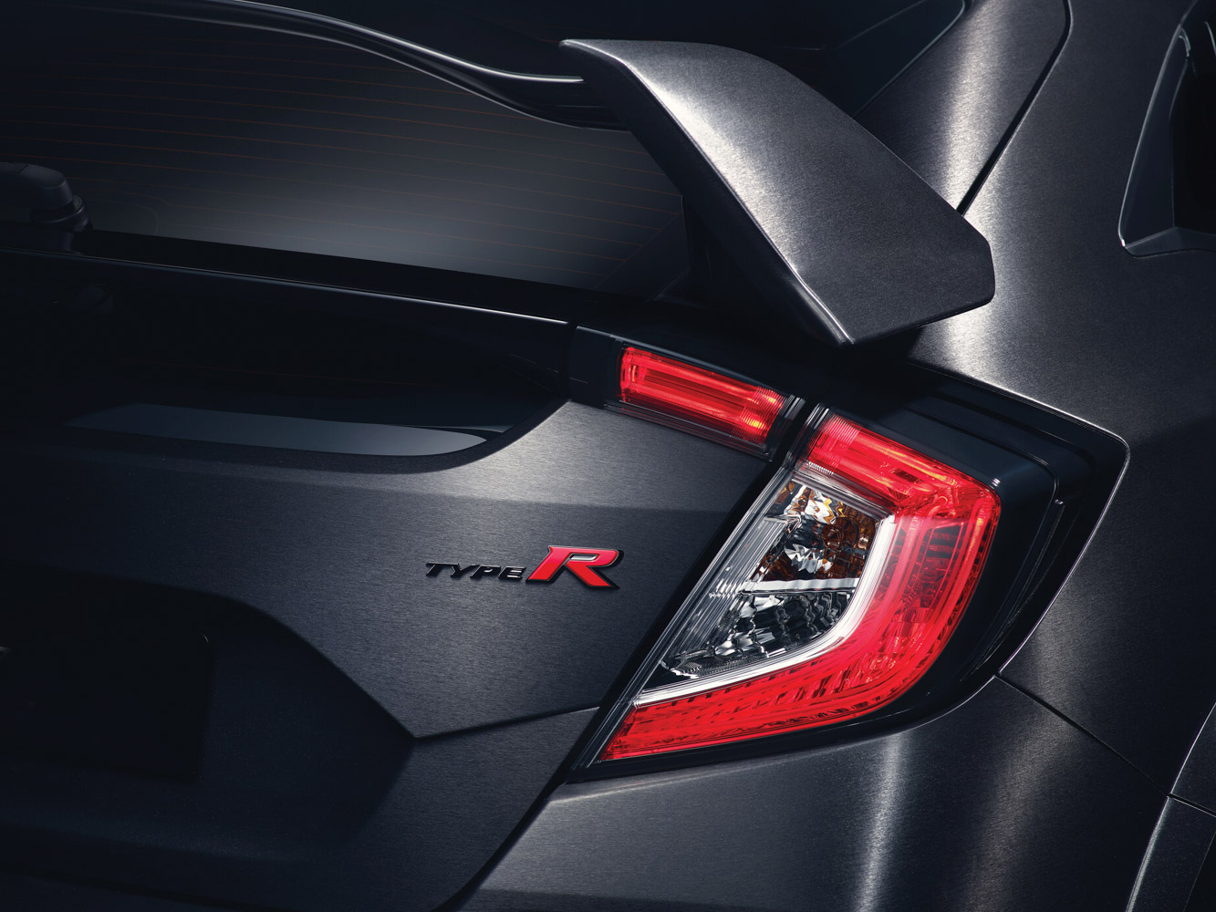 10th-gen-civic-type-r-badging.jpg