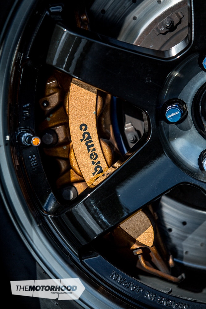 &nbsp;The factory brakes on the R35 GT-R really make the upgraded units on the previous models look small — 380x34mm rotors up front, with six-pot Brembo calipers, combined with 380x30mm rotors down the back with four-pot Brembo calipers sure do hau…